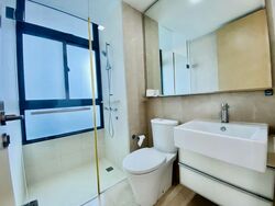 RiverGate (D9), Apartment #558657691